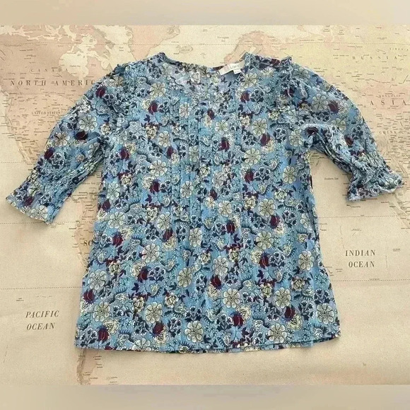 LOFT Tops - LOFT Size XXS Indian Hand Block Floral 3/4 Smocked Sleeve